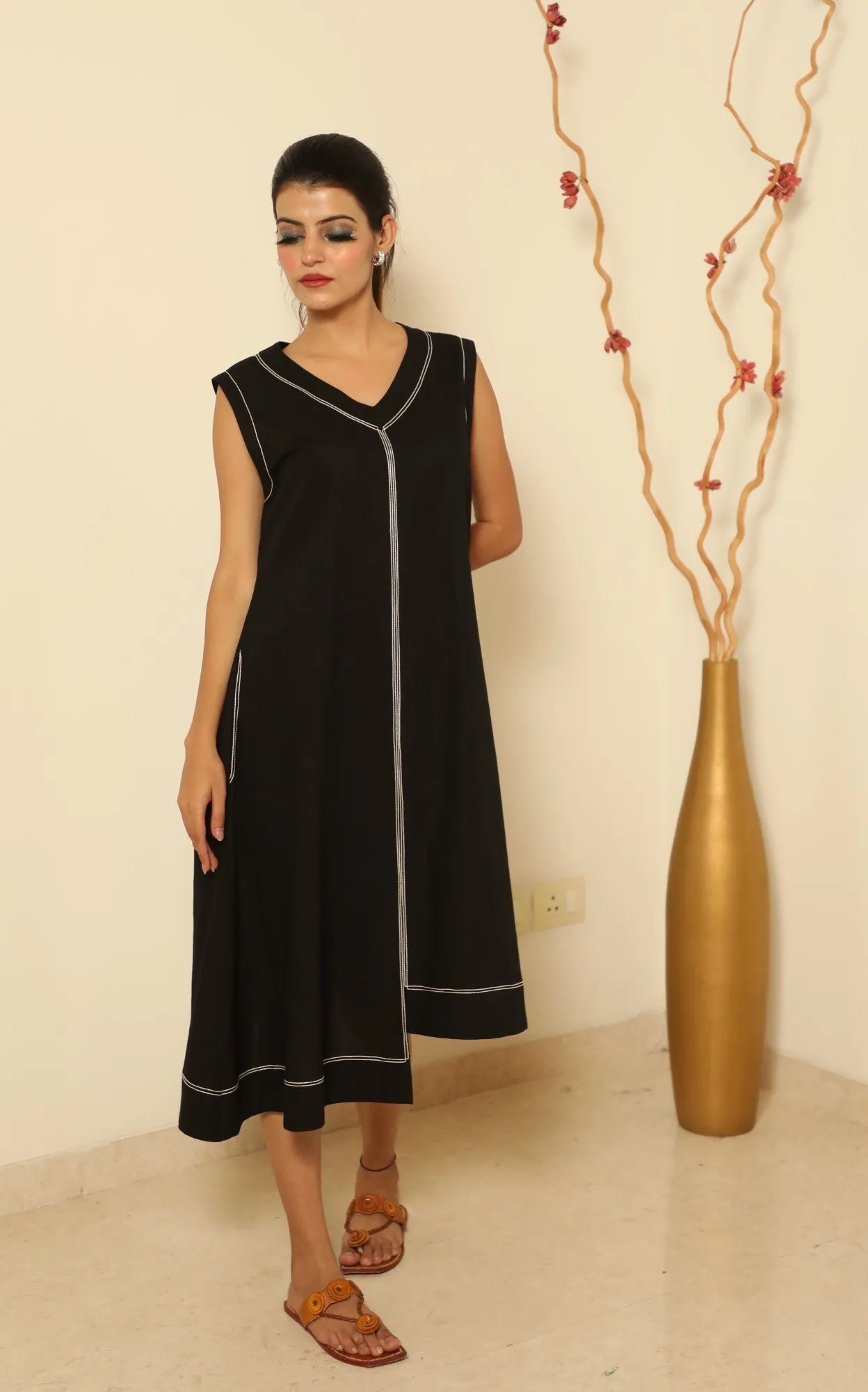 Asymmetric Hem Dress-Black