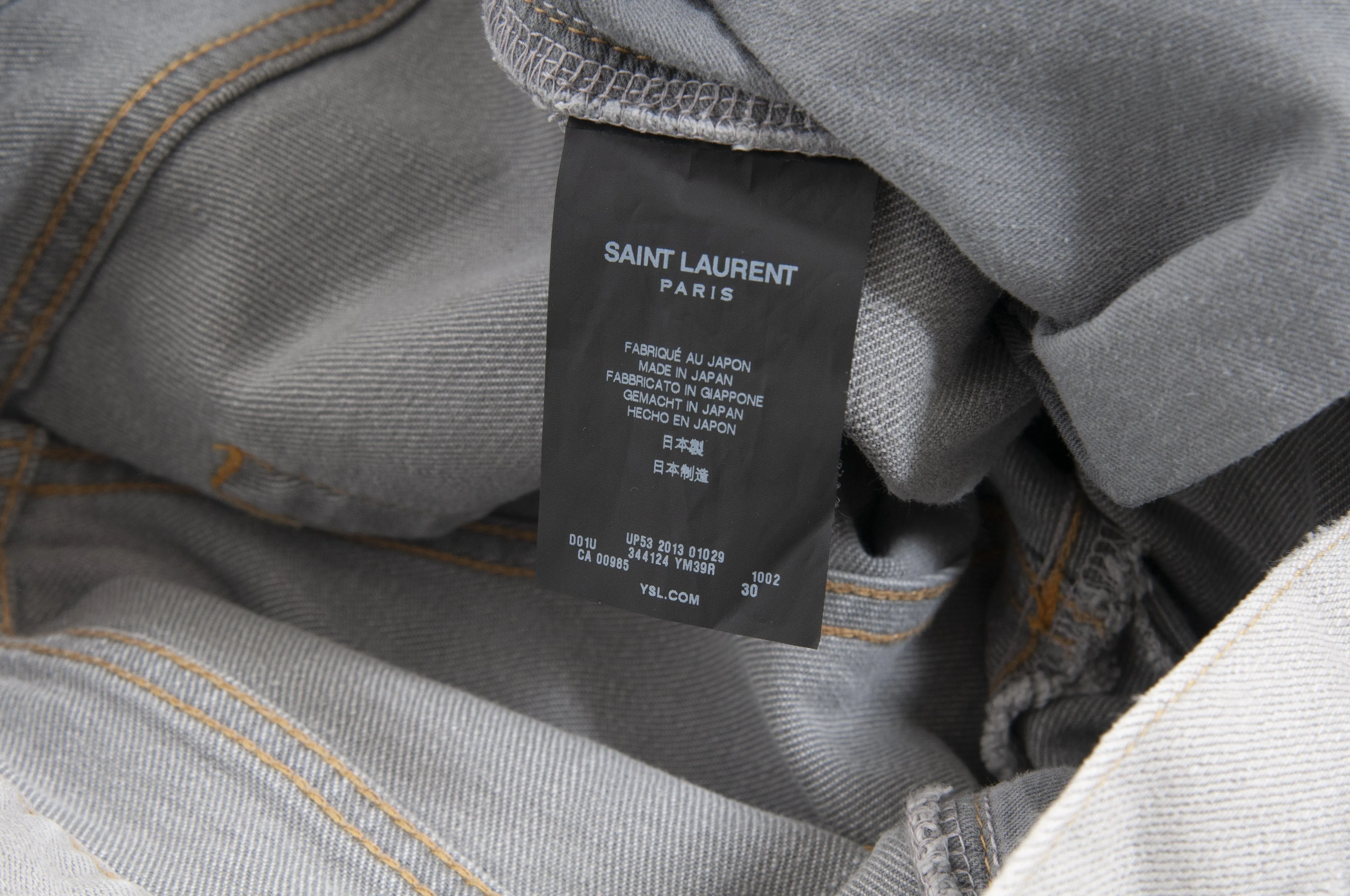 D02 Denim (Light Wash Gray)