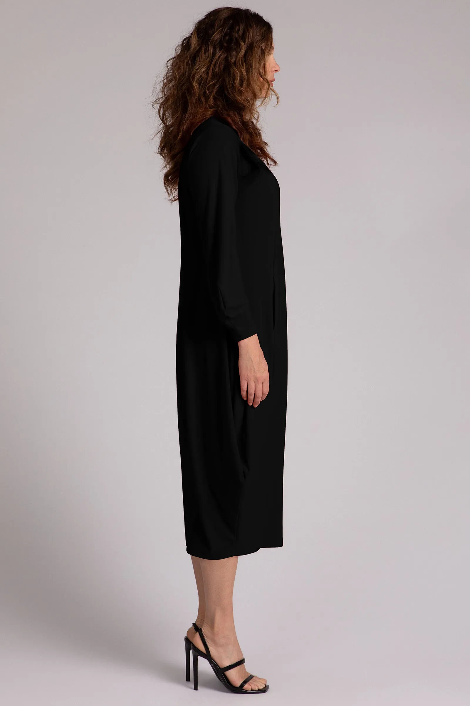 Easy Crew Neck Lantern Dress | Black