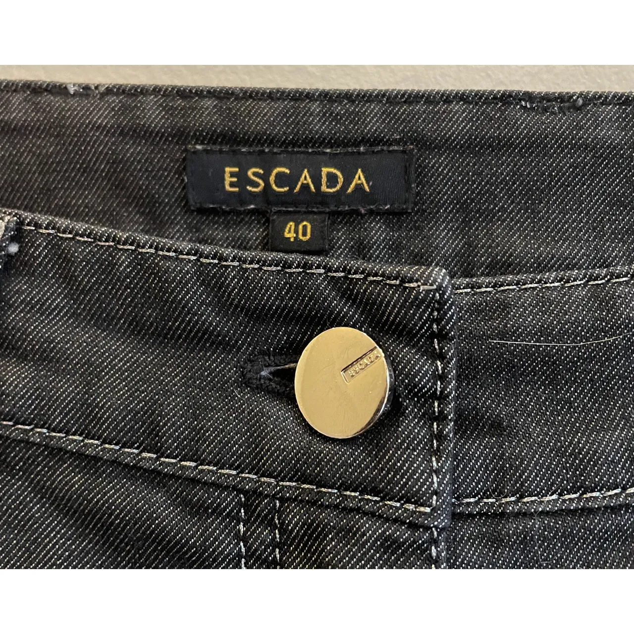 Escada Black Denim Wash Jeans