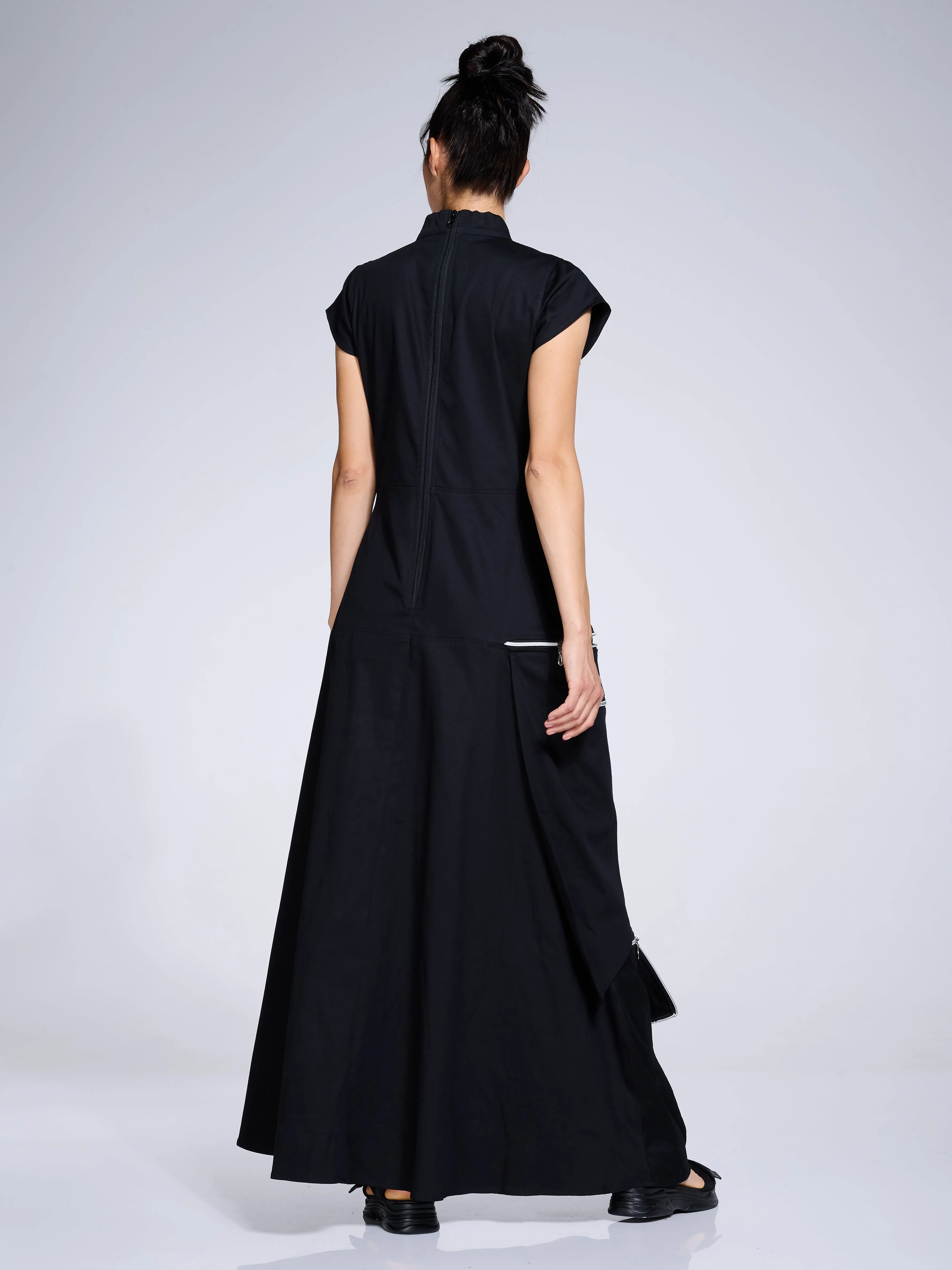 Extravagant Long Dress With Zippers