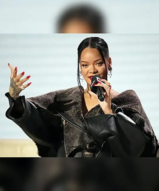 Halftime Show 2023 Rihanna Black Fur Leather Jacket