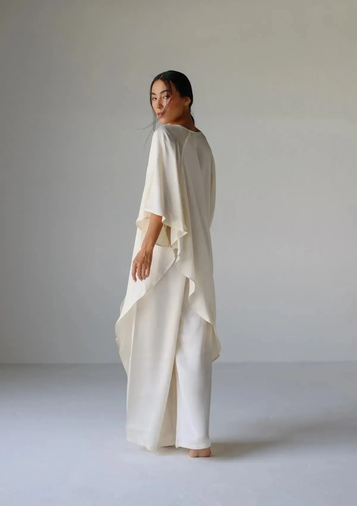 KARLA CAPE - UNDYED