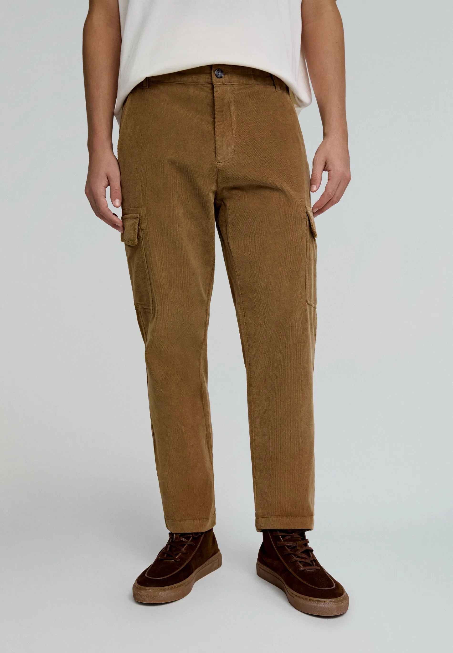 MODERN CORDUROY CARGO PANTS