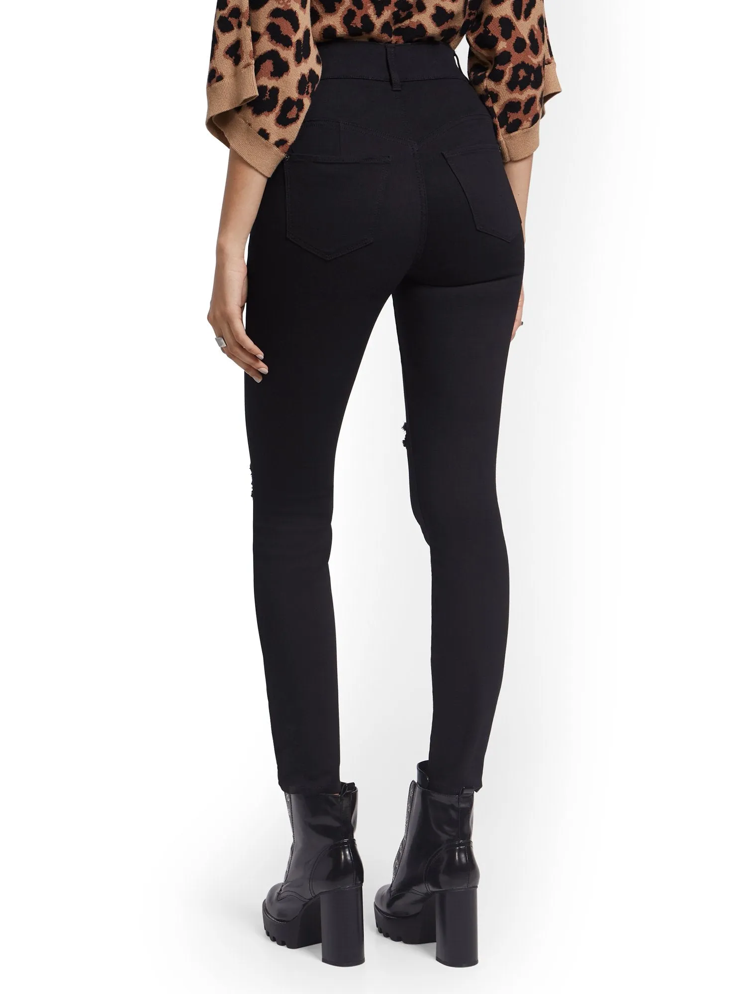 Mya Curvy High-Waisted Sculpting No Gap Super-Skinny Ankle Jeans - Black