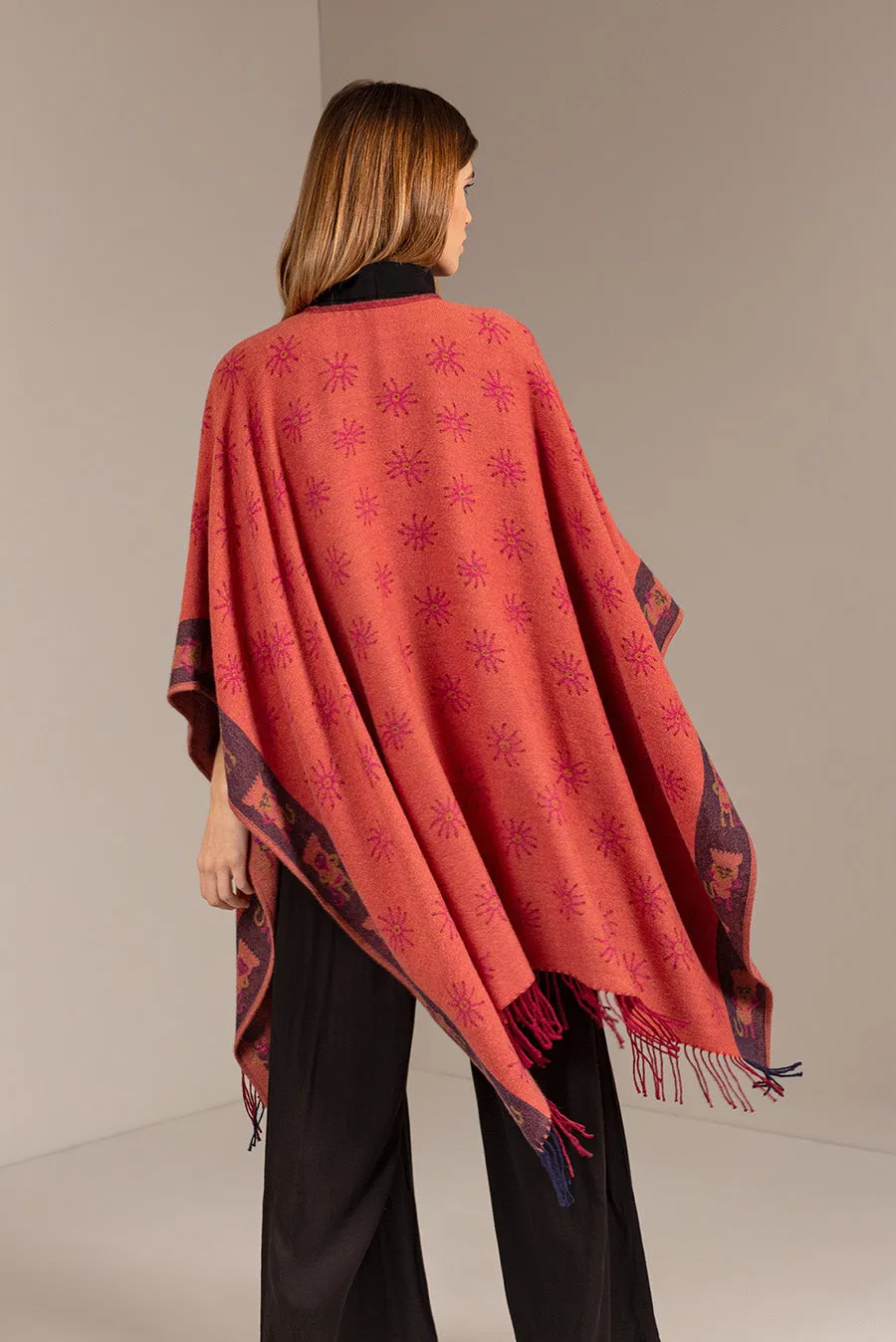 Nazca - 43 Cape Baby Alpaca Color Red