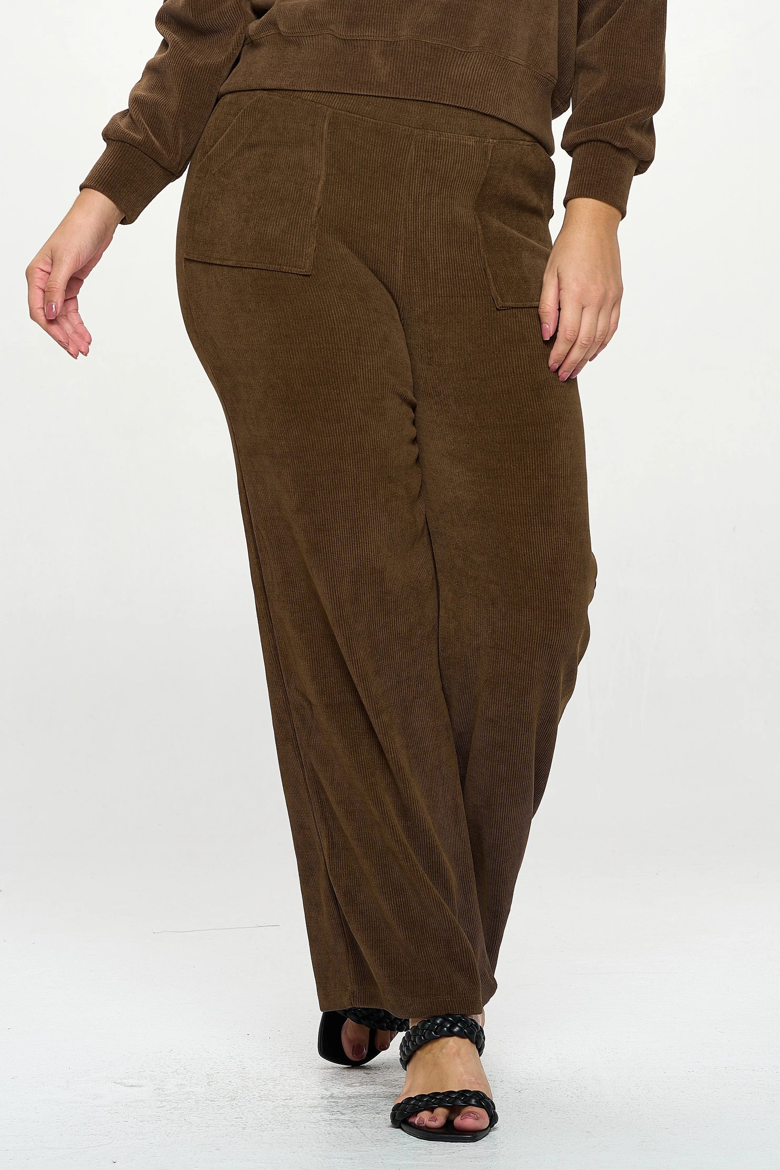 Plus Size Women’s Wide-Leg Corduroy Pants