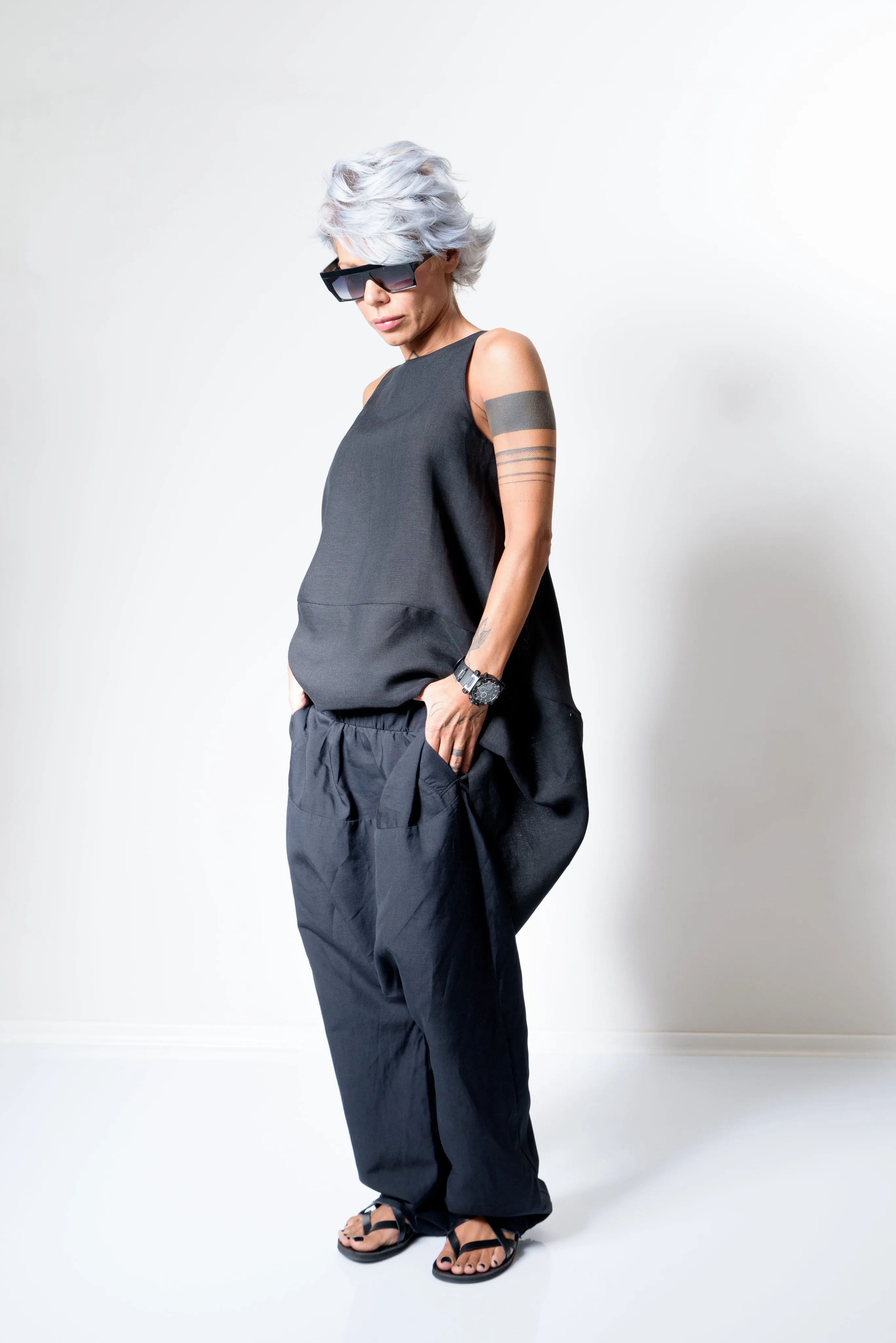 Relaxed Linen Harem Pants