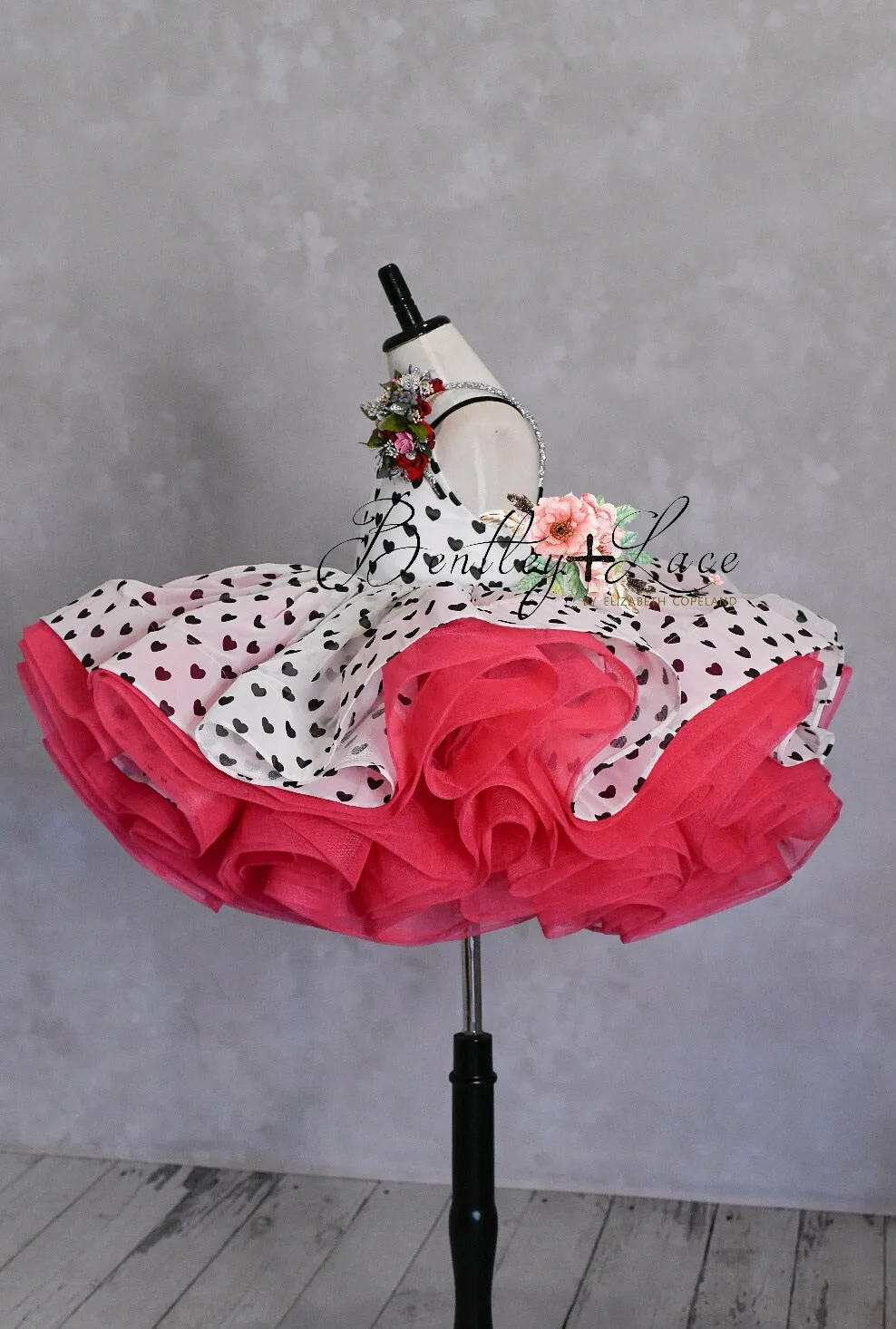 Retired rental euc"Sweetest Ballerina" black/white with pink tulle -  Petal Length Dress - ( 5 Year - Petite 6 Year)