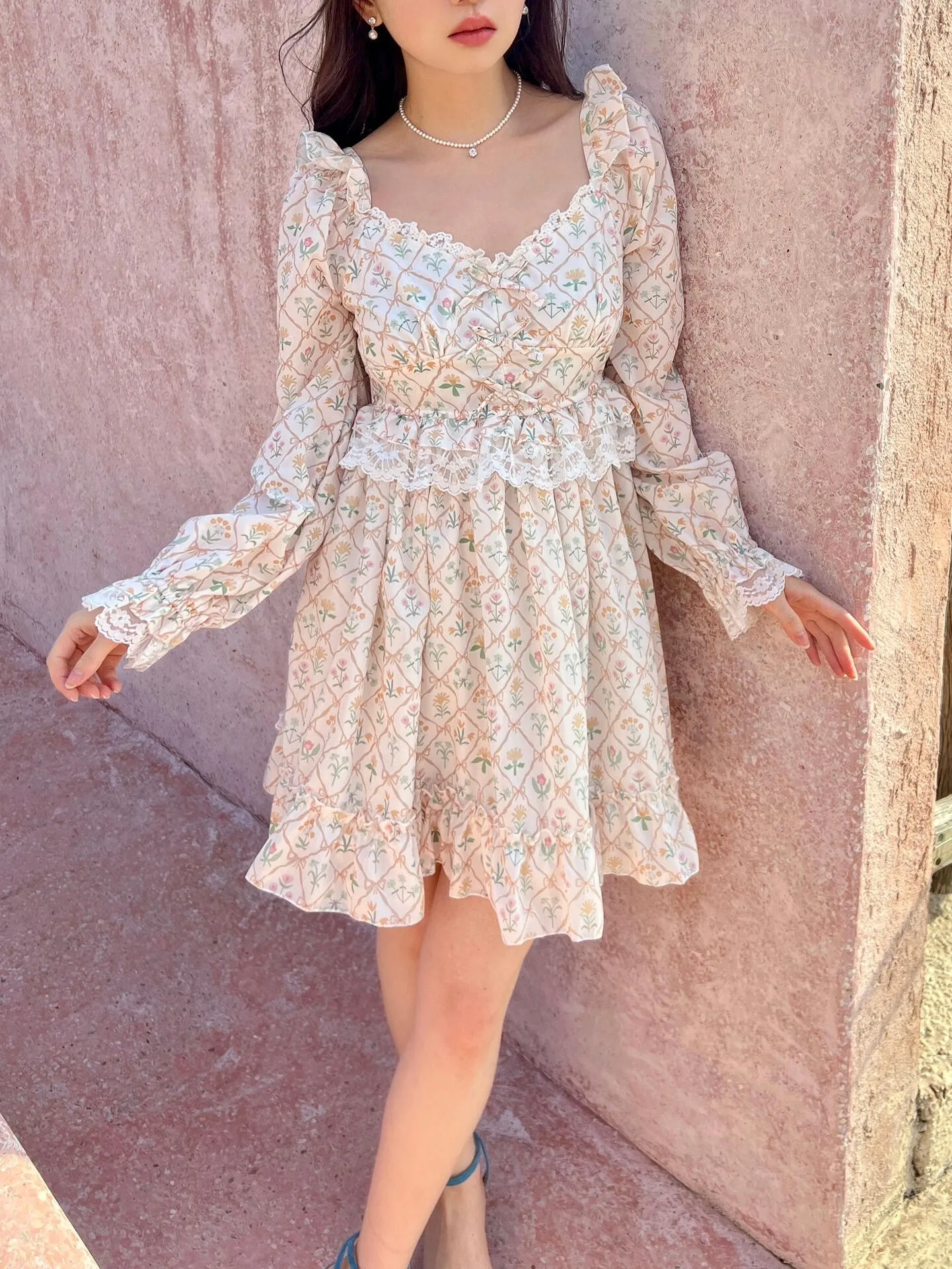 [SALE] Summer dreamland floral mini dress