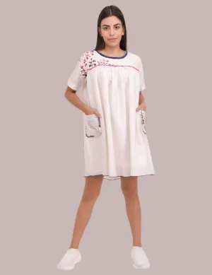 Short white dress in silk cotton