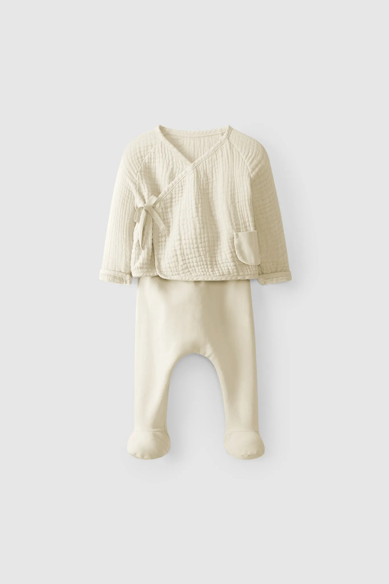 Snug - Muslin Sweater and Pants Set - Only 6m