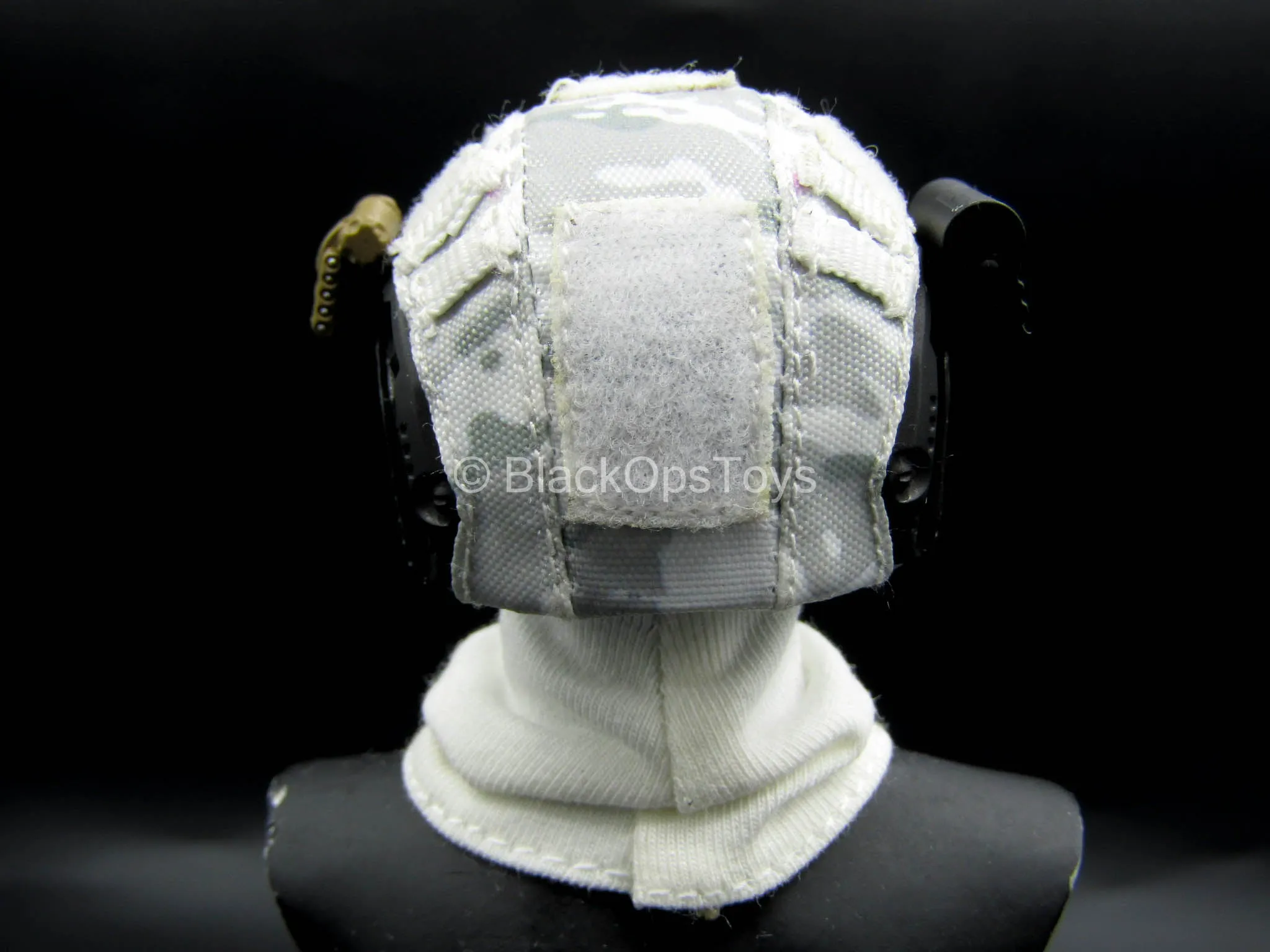 Special Forces Snow Field Op. - Winter Camo Helmet w/Balaclava & Headset