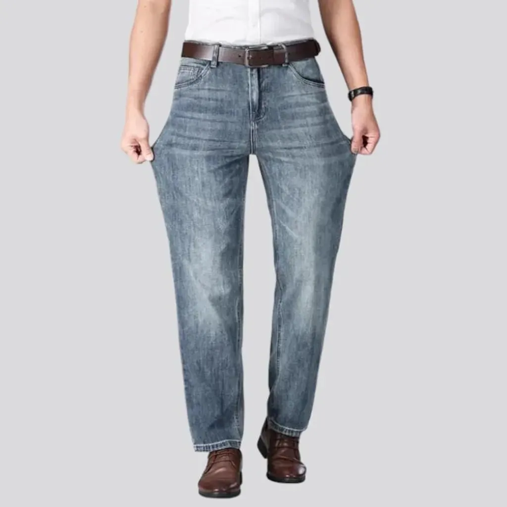 Thin men's tapered jeans