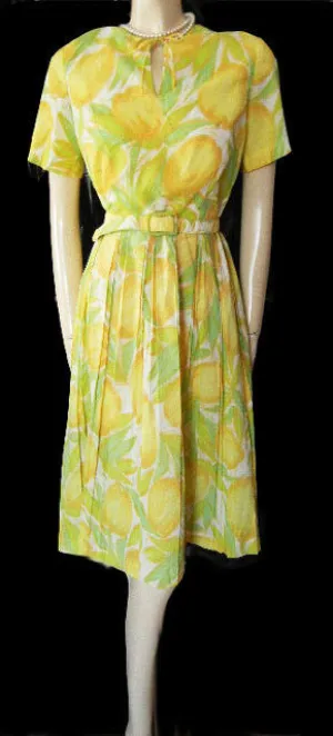 *VINTAGE 50s / '60s YELLOW & GREEN TULIPS NOVELTY DRESS ADORNED WITH METAL ZIPPER