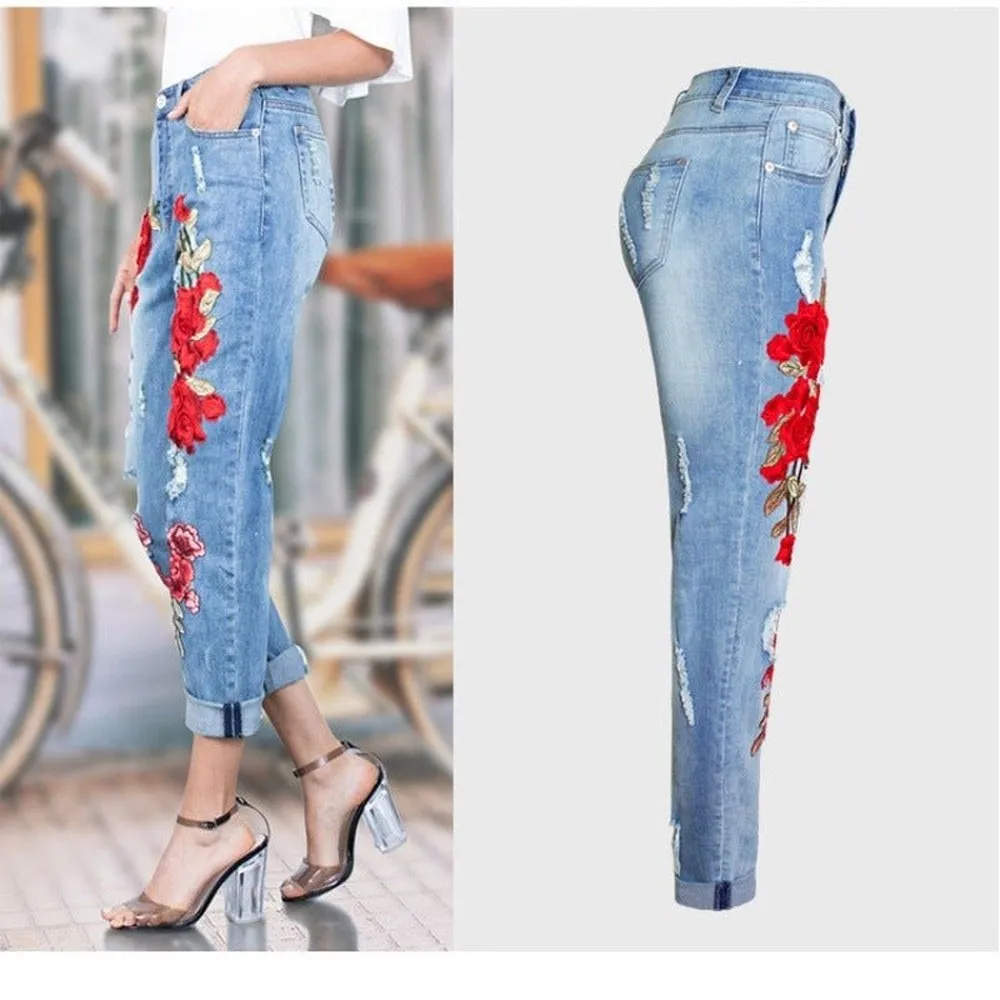 Women's Ripped Jeans With Embroidered Roses