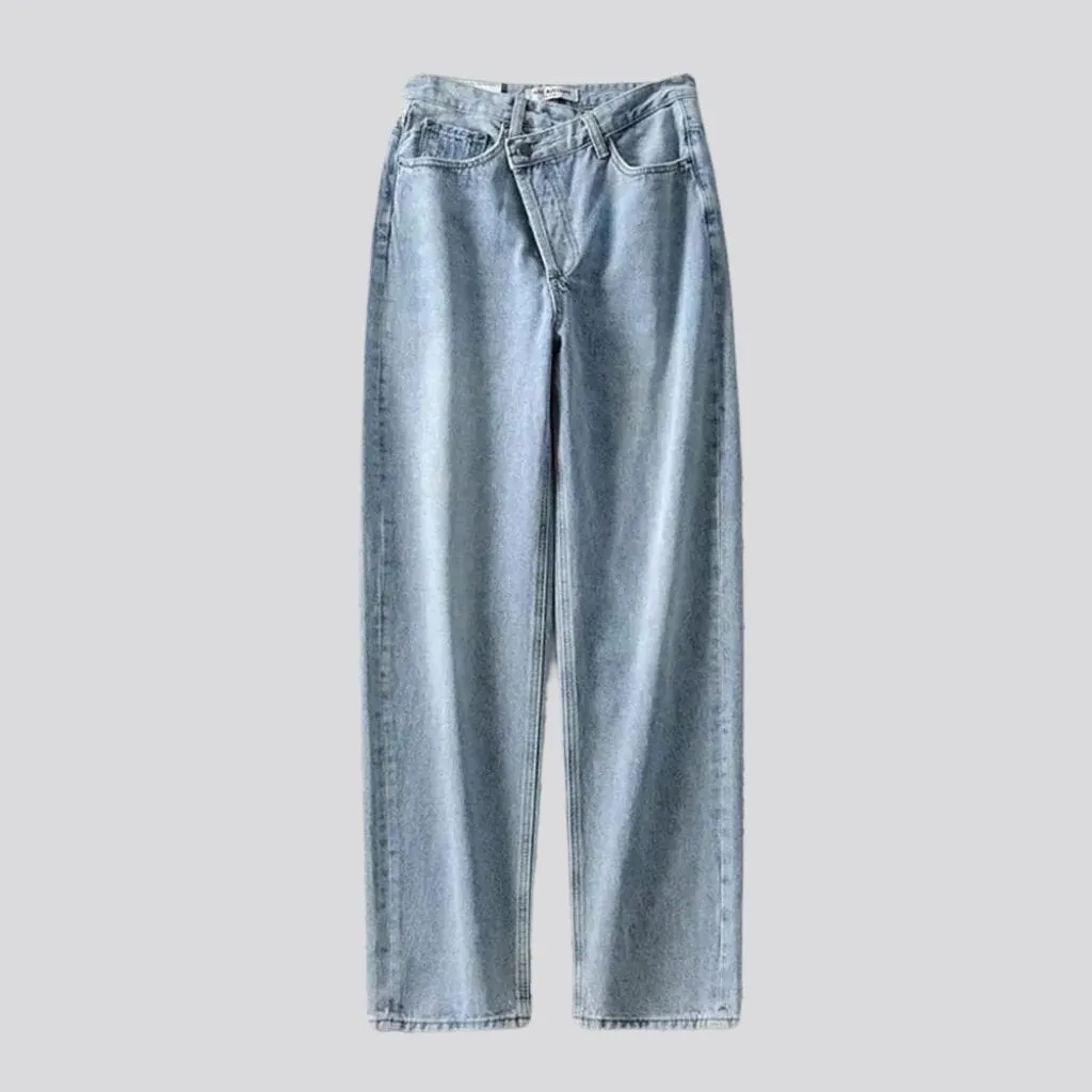 Women's stonewashed jeans